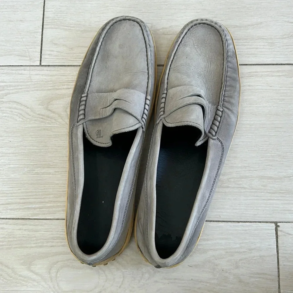 Tod's slip ons